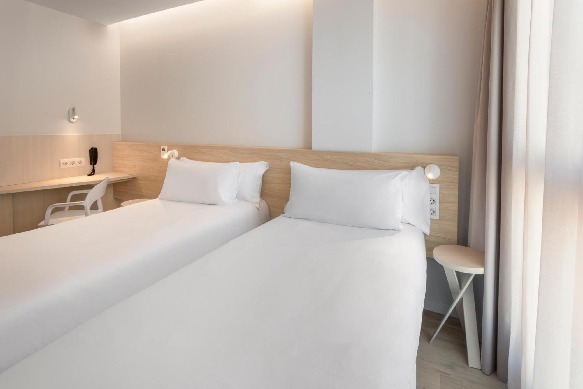 B&B Hotel Alicante Centro Екстериор снимка