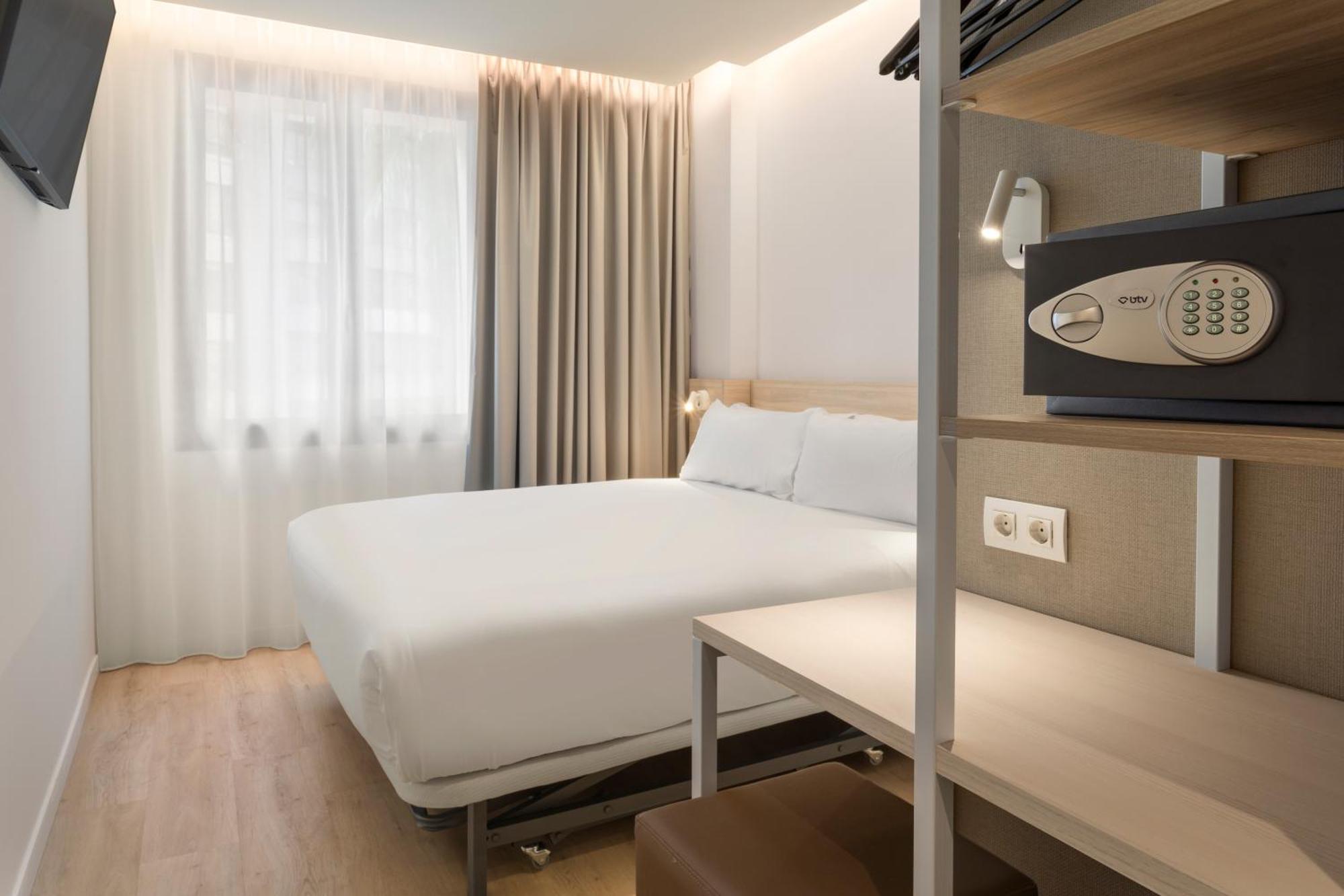B&B Hotel Alicante Centro Екстериор снимка