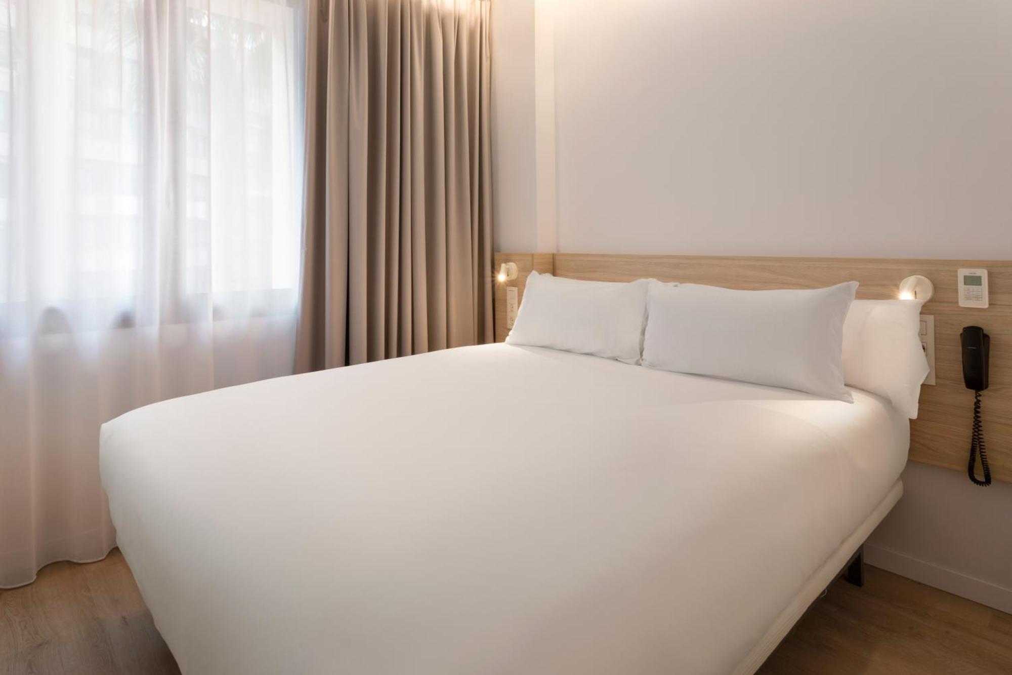 B&B Hotel Alicante Centro Екстериор снимка