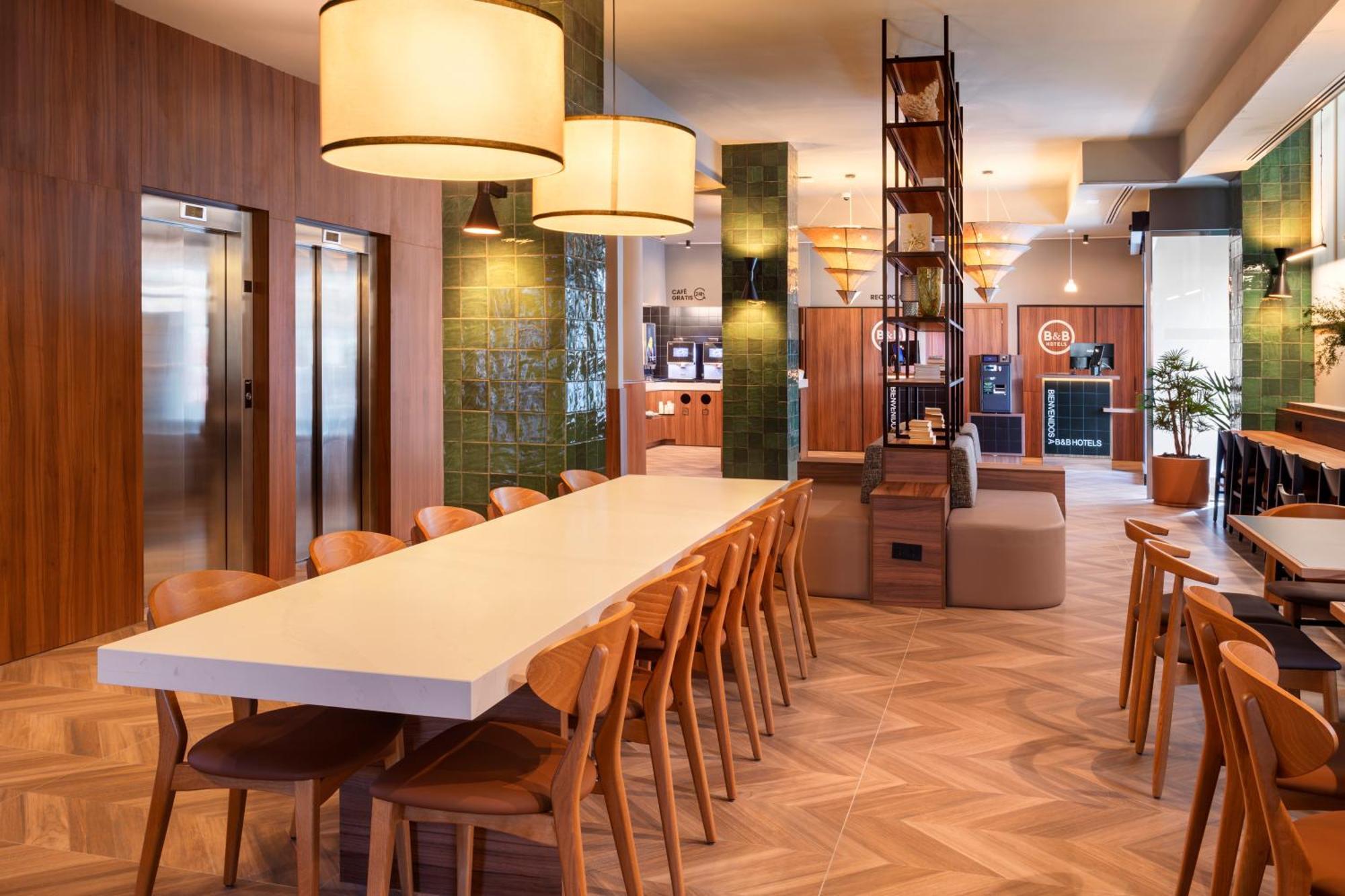 B&B Hotel Alicante Centro Екстериор снимка