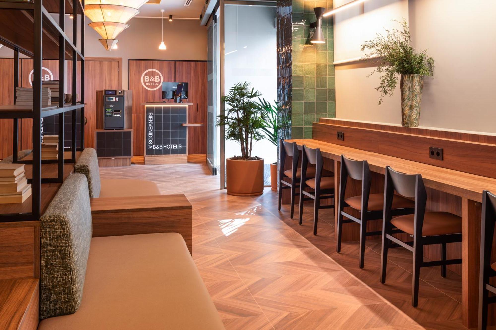 B&B Hotel Alicante Centro Екстериор снимка
