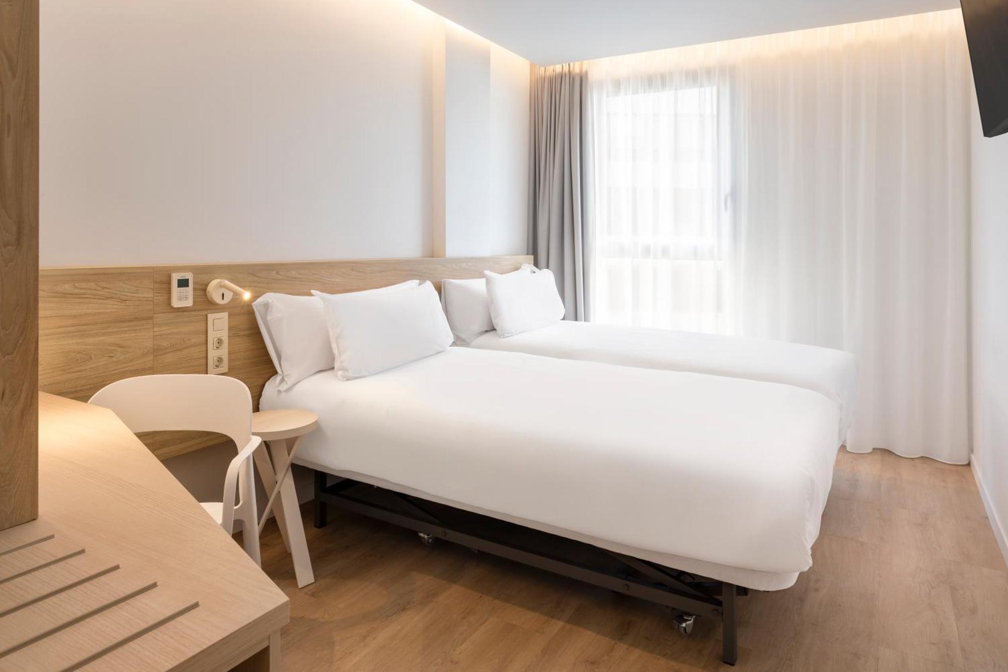 B&B Hotel Alicante Centro Екстериор снимка